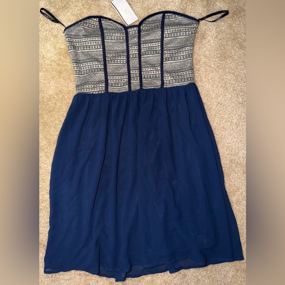 NWT Papaya Navy Blue Aztec Print Strapless Mini Dress Medium
